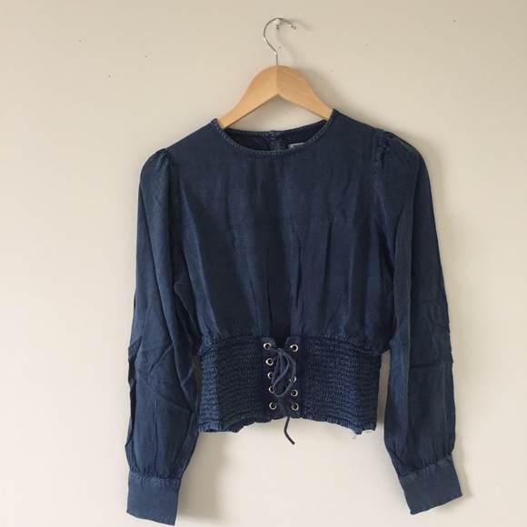 Stretchy Puff Sleeve Top - Picture 4 of 8